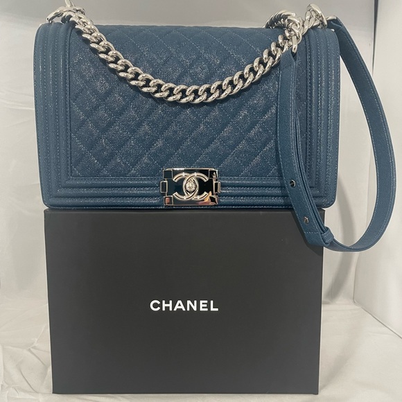 CHANEL 19B Medium Blue Caviar Boy Bag - Picture 1 of 12